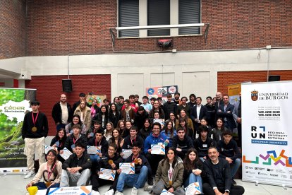 Imagen de los participantes en el Innothon Merindades.