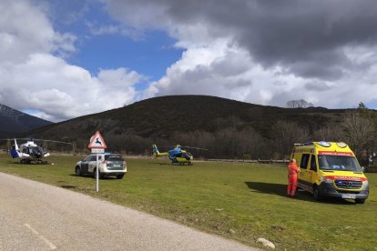 Despliegue para el rescate de un escalador indispuesto en el Curavacas.
