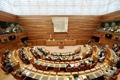 Archivo - Un momento de la pasada legislatura en las Cortes.