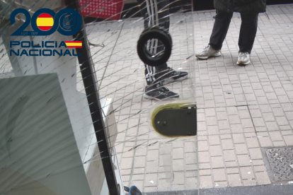 Robo en un establecimiento de Burgos a cargo de una mujer posteriormente encarcelada.