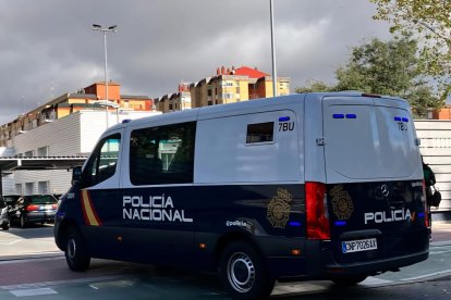 Archivo - Sucesos.- Dos detenidos en Valladolid por cometer varios hurtos en los que utilizaban a una persona con discapacidad.