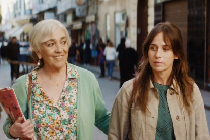 Carmen Maura y Marta Etura, en 'Calle Málaga'.