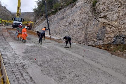 Trabajos de hormigonado en la zona.