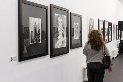 El Ateneo Cultural El Albéitar de la Universidad de León (ULE) acoge desde este viernes la exposición 'Goya-Hellboy. Una iconografía de monstruos por Stéphane Levallois'.