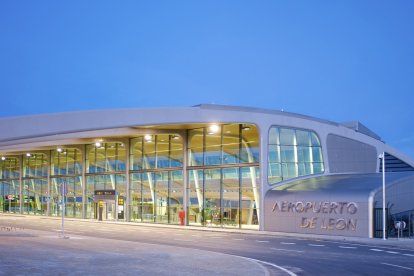 Archivo - Aeropuerto De León.
