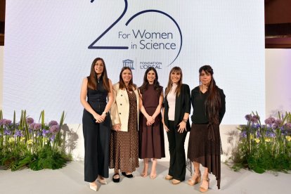 La investigadora gallega Cintia Folgueira, galardonada con el L'Oréal-Unesco For Women in Science en España.