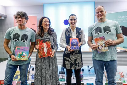 Álvaro Manso, Laura Sebastián, Andrea Ballesteros y Víctor Adot.