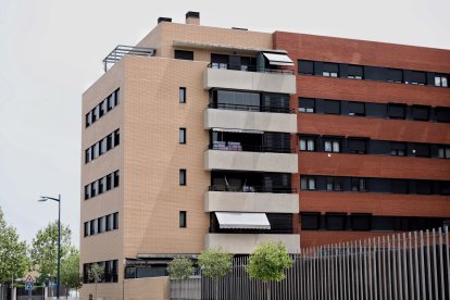 Archivo - Edificio de viviendas.