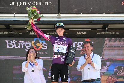 Wiebes gana la segunda etapa y sigue líder de la Vuelta a Burgos Féminas.