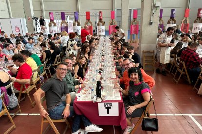La cata popular de los Premios Envero llenó el recinto ferial de Aranda.