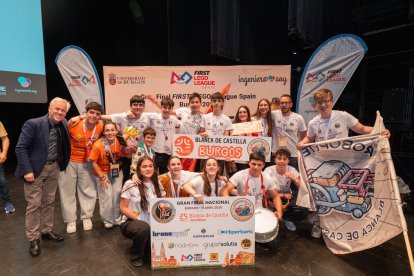 Los ‘Robopitecus’ del Blanca de Castilla, el pasado mes de abril, en la final nacional de la First Lego League.