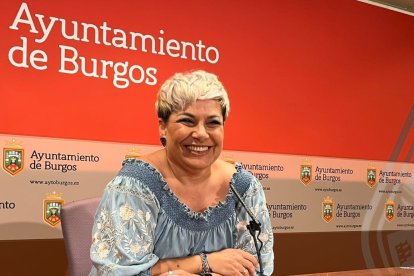 La concejal de Servicios Sociales, Milagros del Campo, destacó la importancia de modernizar el programa de realojo social.