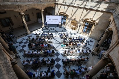 El Palacio de Saldañuela albergó la celebración de los 35 años de Téciman.