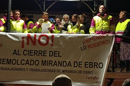 Imagen de una movilización contra el cierre del taller.