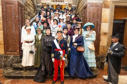 Recreación histórica de la visita de Alfonso XIII a Burgos con motivo del eclipse de 1905.