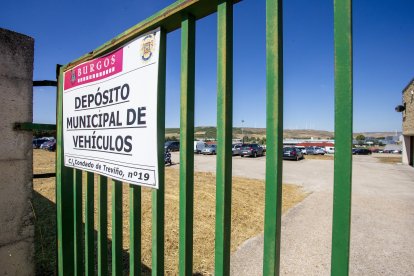 El depósito municipal de vehículos está en Villalonquéjar.