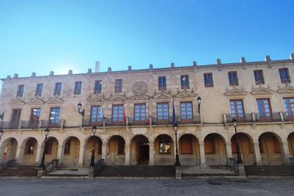 Fachada del Ayuntamiento de Soria.