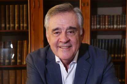 El astrónomo Rafael Bachiller García.