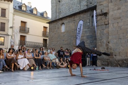 Danza contemporánea y patrimonio se fusionan en la octava edición del festival itinerante que visitará las tres localidades burgalesas entre el lunes y el próximo miércoles.