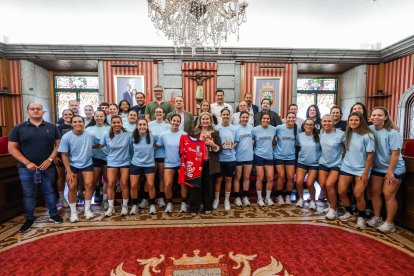 La corporación municipal recibió a las jugadoras de la selección.