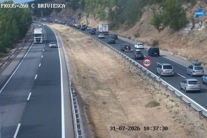 Circulación lenta en Briviesca en la AP-1.