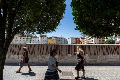 El solar de la plaza de España donde se ubicará el nuevo Mercado Norte espera el desarrollo del nuevo proyecto.