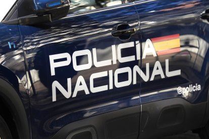 Archivo - Coche de la Policía Nacional.