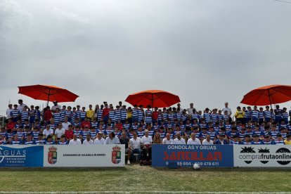 El II Torneo Miguel Ángel Portugal sirvió para presentar a los equipos que defenderán la camiseta del San Felices United esta temporada en distintas categorías, desde benjamín hasta aficionado.