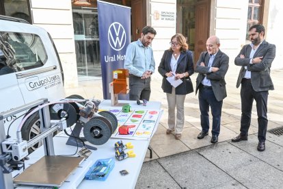 Imagen de la presentación de la Divulgoneta.