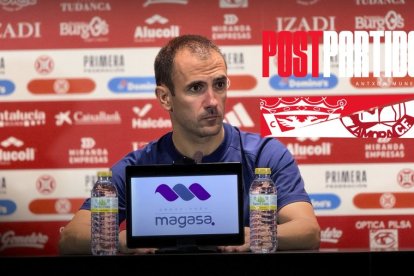 Muneta, en la rueda de prensa posterior al partido entre el Mirandés y el Zamora.