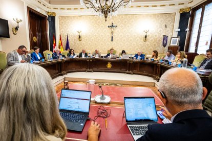 Un momento del Pleno ordinario del mes de octubre.