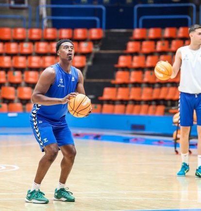 Imagen del primer entrenamiento del San Pablo Burgos.