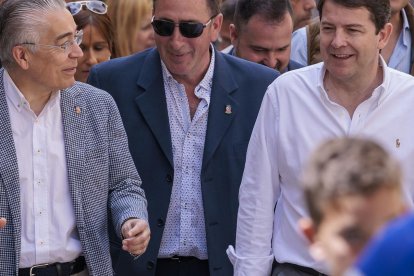 El presidente de la Junta, Alfonso Fernández Mañueco, ha inaugurado la Feria Nacional de Maquinaria Agrícola de Lerma.