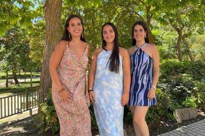 María vivirá la experiencia con las damas Naira Recio Cabañas y Lucía Hernando de la Rubia