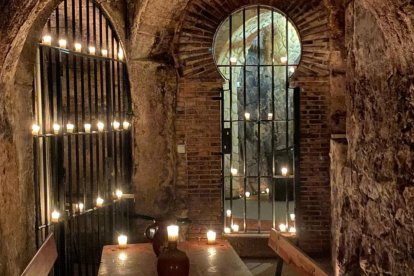 Noche de velas en la peña La Amistad