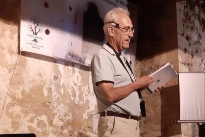 El talento local se comparte a la luz de las candelas