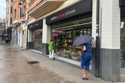 Las lluvias intensas no han ayudado a la temporada de rebajas