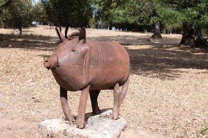 Un jabalí  en la Senda de la Imaginación.