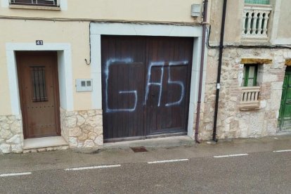 Otra de las viviendas dañadas