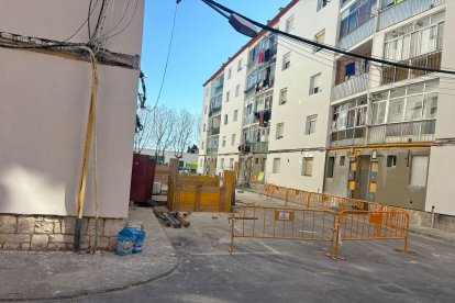 Las obras del ARU han empezado en los primeros bloques