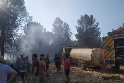 El incendio no fue a más gracias a los vecinos de la zona