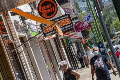 El comercio es uno de los sectores a los que va orientado el Kit digital. SANTI OTERO