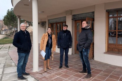 Al estar en un parque, es un espacio magnífico para ir con niños. La alcaldesa ha estado acompañada por el responsable de BlasGón, y los concejales, Francisco Martín Hontoria (teniente alcalde) y Alfonso Sanz (Obras)
