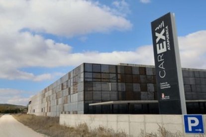 Exteriores del Centro de Arqueología Experimental, Carex, ubicado en el pueblo de Atapuerca. F. ATAPUERCA (S, SANTAMARÍA)