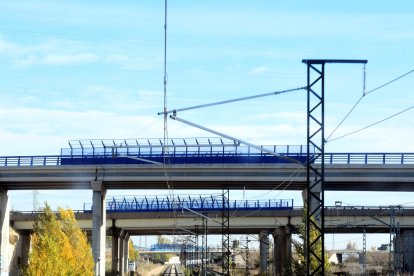 La LAV a Burgos parte del triángulo o nudo ferroviario de la localidad de Venta de Baños -en el Corredor Norte-Noroeste de Alta Velocidad.