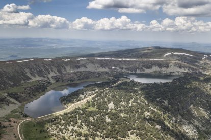 Imagen de las lagunas de Neila. ISRAEL L. MURILLO