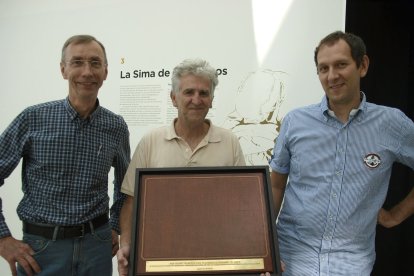 Svänte Paabo, JL Arsuaga & Mattias Meyer - Photo - Javier Trueba
