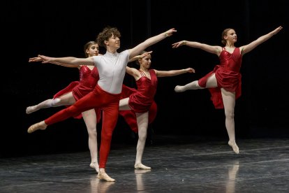 Una de las actuaciones de esta edición del Certamen nacional de Danza Orbe. SANTI OTERO