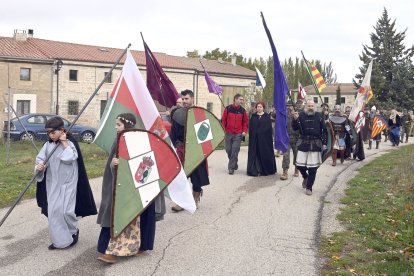Miembros de la Base Militar Cid Campeador de Castrillo del Val del Regimiento de Transmisiones 21 (RT21) inician el Camino del Cid. ICAL
