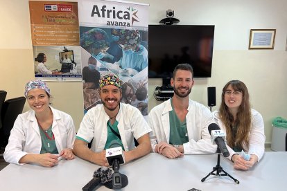 El equipo fue entrevistado por la televisión local. ECB